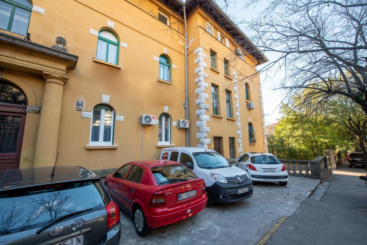 Appartement Apartman Cezar à Rijeka Extérieur photo