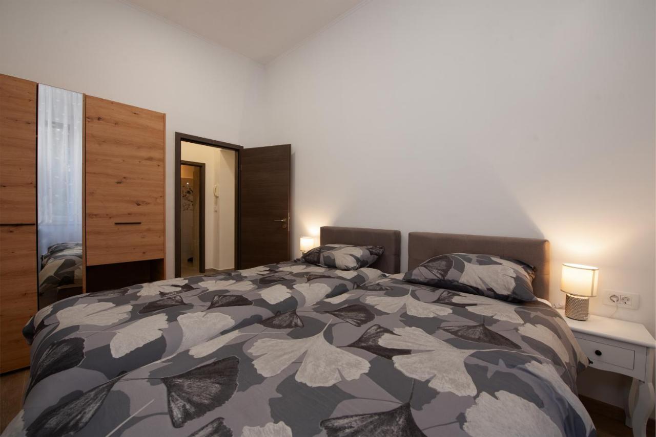 Appartement Apartman Cezar à Rijeka Extérieur photo