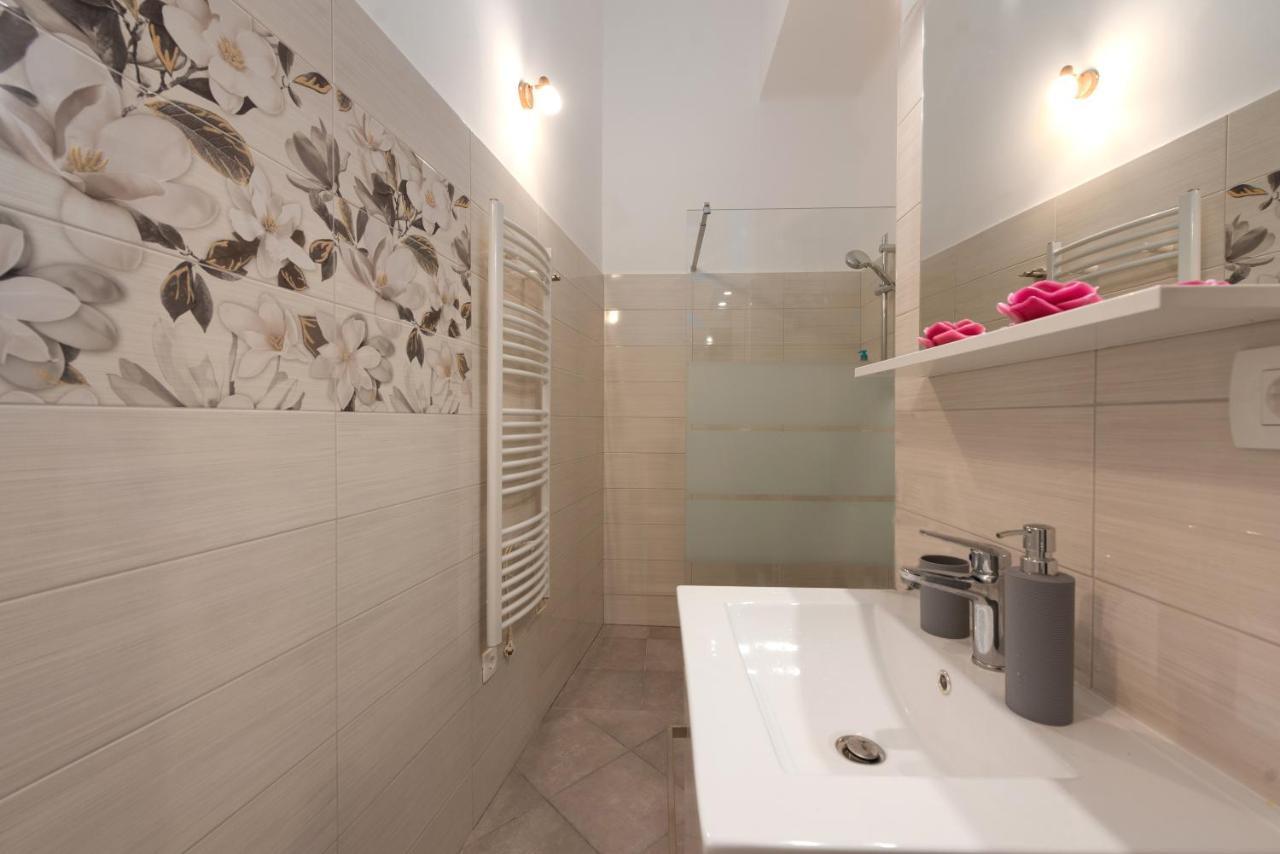 Appartement Apartman Cezar à Rijeka Extérieur photo