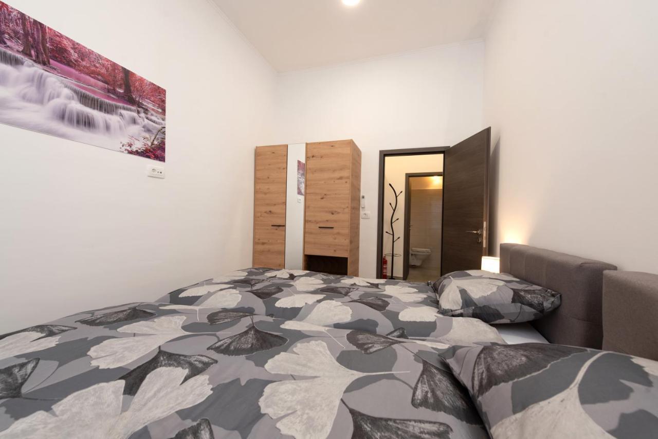 Appartement Apartman Cezar à Rijeka Extérieur photo
